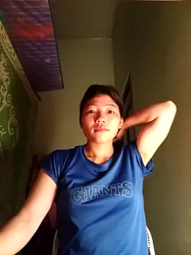 Snapshot of -Quyny- chatting on April 14, 2026, 7:30 pm -Quyny- online show from April 14, 2026, 7:30 pm