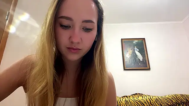 Snapshot of Liesenaniles chatting on April 7, 2026, 3:08 am Liesenaniles online show from April 7, 2026, 3:08 am