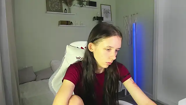 AnnaOddy online show from July 10, 2026, 1:27 am