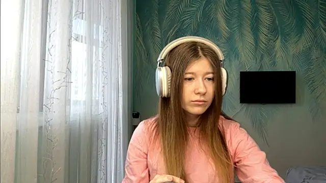 Kate Jomallona online show from April 13, 2026, 9:57 am