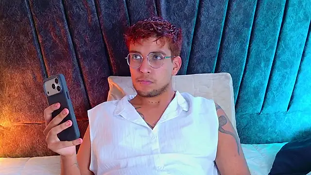 Snapshot of jei_cox chatting on April 11, 2026, 6:22 pm jei cox online show from April 11, 2026, 6:22 pm