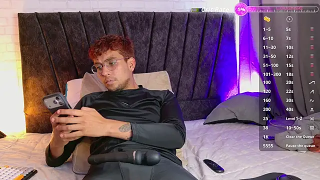 Snapshot of jei_cox chatting on April 14, 2026, 6:35 pm jei cox online show from April 14, 2026, 6:35 pm