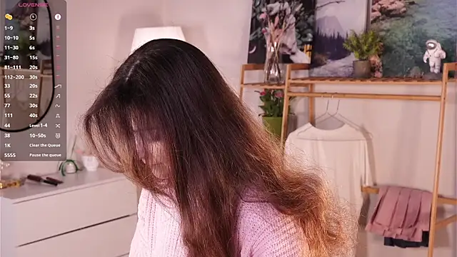 Snapshot of CherlyGuss chatting on April 16, 2026, 3:40 am CherlyGuss online show from April 16, 2026, 3:40 am