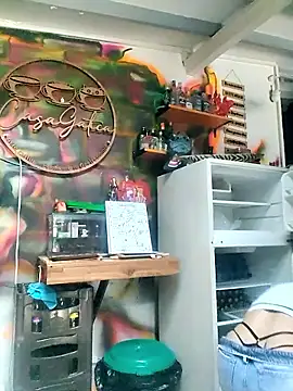 Snapshot of Medusa_Kitty chatting on April 15, 2026, 9:59 pm Medusa Kitty online show from April 15, 2026, 9:59 pm