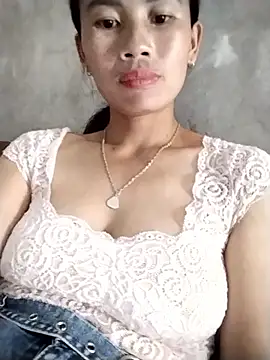 djdddj1 online show from April 14, 2026, 3:44 am