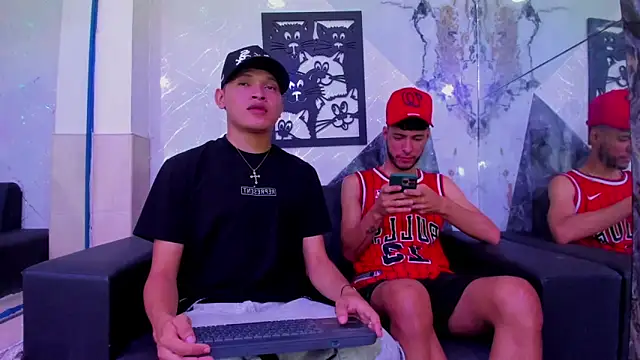 Robert smith26 online show from March 28, 2026, 9:27 pm