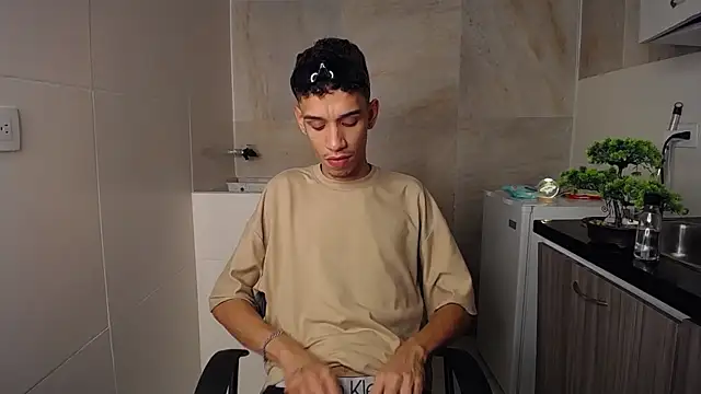 Zamaelprime  online show from April 9, 2026, 5:31 am