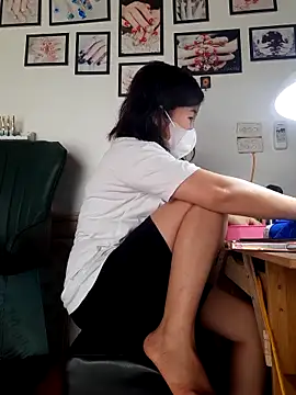 hana 2girl online show from March 31, 2026, 3:19 am