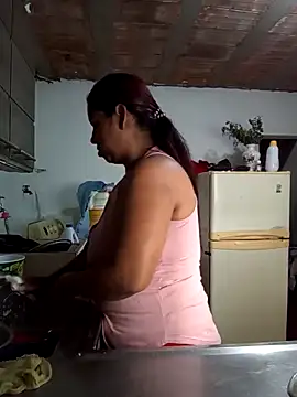 saritaloveyi online show from April 17, 2026, 8:00 pm