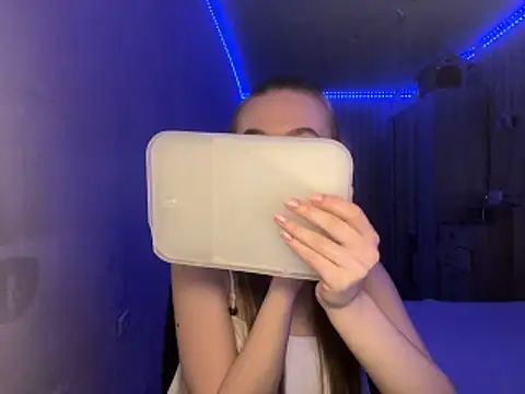 melissashineeee online show from April 12, 2026, 1:36 pm