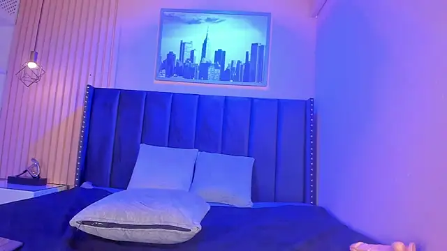 izumi mei online show from April 14, 2026, 12:10 pm