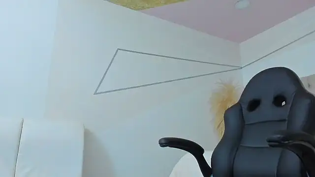 DrakoStone online show from April 12, 2026, 8:34 pm