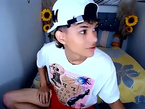 chris evans77 online show from March 31, 2026, 12:51 pm