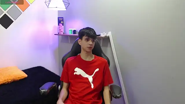 Snapshot of maxim_rod chatting on June 23, 2026, 7:23 pm maxim rod online show from June 23, 2026, 7:23 pm