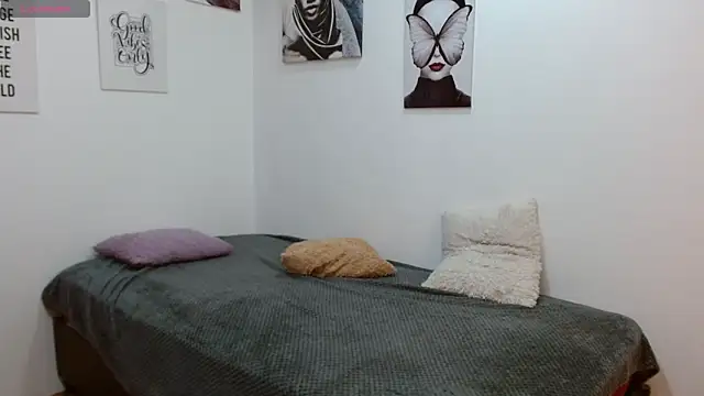 Snapshot of maxim_rod chatting on April 14, 2026, 10:31 am maxim rod online show from April 14, 2026, 10:31 am