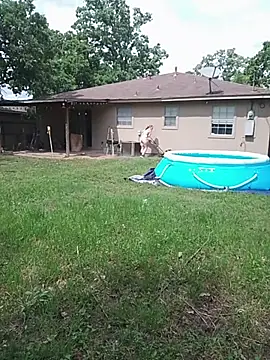 Snapshot of RoxyRedXO12 chatting on April 15, 2026, 8:09 pm RoxyRedXO12 online show from April 15, 2026, 8:09 pm