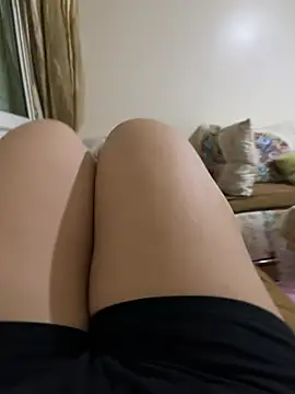 Fatiisexy online show from April 9, 2026, 4:14 am