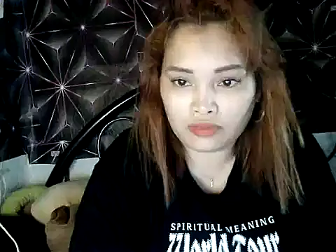 Hugeboobies69 online show from July 18, 2026, 11:57 pm