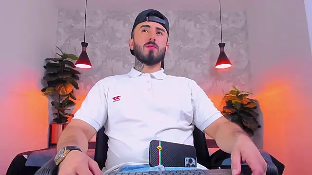 Snapshot of martin_foster_ chatting on April 3, 2026, 4:08 am martin foster online show from April 3, 2026, 4:08 am