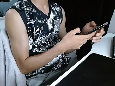 VazacGaming online show from April 14, 2026, 2:27 am