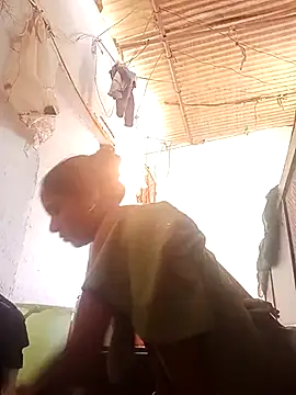 Sapnaroy1213 online show from April 14, 2026, 5:23 am