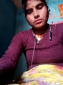 Snapshot of Sapnaroy1213 chatting on June 20, 2026, 7:35 am Sapnaroy1213 online show from June 20, 2026, 7:35 am
