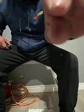 GGGRICHGGG online show from April 14, 2026, 4:39 am