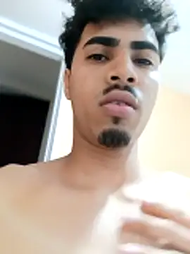 Snapshot of LucaColmal chatting on April 16, 2026, 12:55 am LucaColmal online show from April 16, 2026, 12:55 am