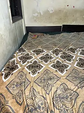 HOTTY ALIA1 online show from April 6, 2026, 4:19 am