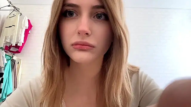 CassiPlacido online show from April 14, 2026, 8:30 am