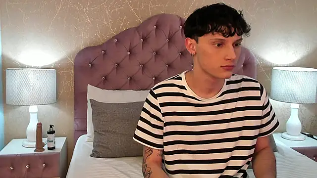 Snapshot of LephyStar chatting on April 14, 2026, 3:11 am LephyStar online show from April 14, 2026, 3:11 am