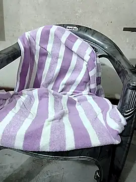 Mumbai hoty online show from April 9, 2026, 6:25 pm