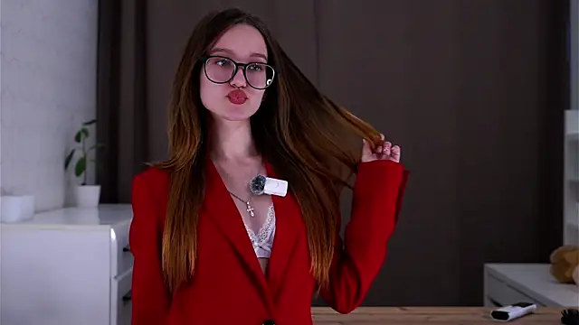 sinfulThea online show from April 11, 2026, 11:14 am