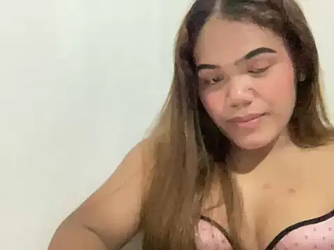 yourhotwild bella online show from April 10, 2026, 5:20 pm