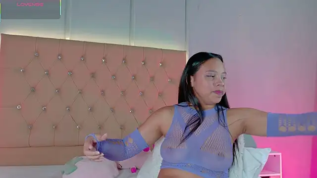 CandyRose   online show from April 11, 2026, 4:31 am