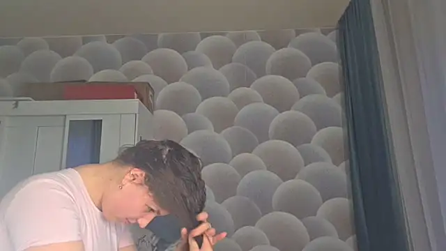  online show from April 14, 2026, 4:12 pm