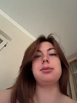 Snapshot of AriaPureTemptation chatting on April 15, 2026, 2:28 am AriaPureTemptation online show from April 15, 2026, 2:28 am