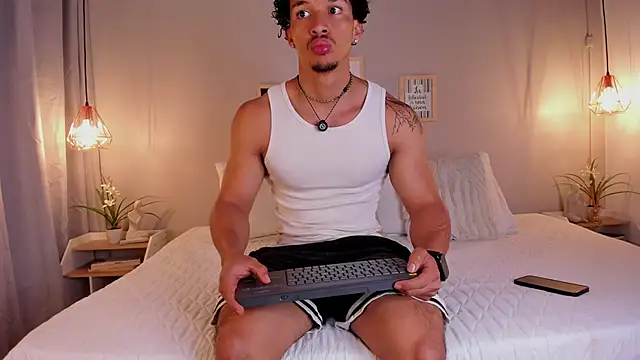 Snapshot of dominik_drake chatting on June 17, 2026, 12:37 pm dominik drake online show from June 17, 2026, 12:37 pm