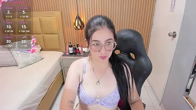 SAMANTHAFIORE2 online show from May 9, 2026, 7:39 pm