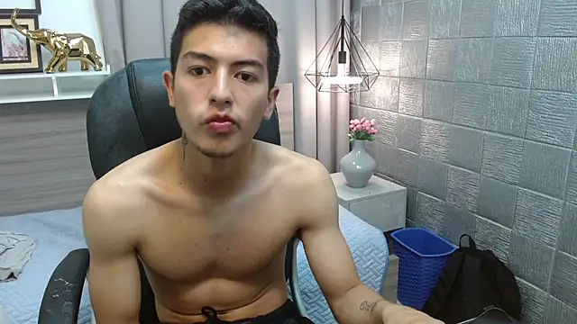 Snapshot of CaballeroNocturno_ chatting on April 12, 2026, 4:49 am CaballeroNocturno online show from April 12, 2026, 4:49 am