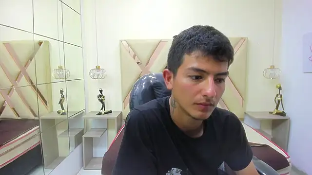 Snapshot of CaballeroNocturno_ chatting on April 16, 2026, 4:35 am CaballeroNocturno online show from April 16, 2026, 4:35 am