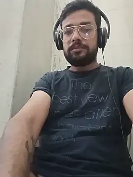 herochoclateboy online show from June 13, 2026, 12:52 am