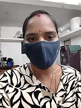 Snapshot of Tamil_Sangeetha chatting on April 6, 2026, 3:46 pm Tamil Sangeetha online show from April 6, 2026, 3:46 pm