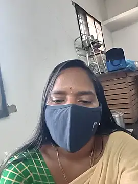 Snapshot of Tamil_Sangeetha chatting on April 7, 2026, 5:53 am Tamil Sangeetha online show from April 7, 2026, 5:53 am