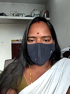 Snapshot of Tamil_Sangeetha chatting on April 12, 2026, 1:53 am Tamil Sangeetha online show from April 12, 2026, 1:53 am