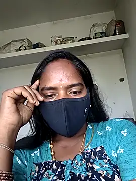 Snapshot of Tamil_Sangeetha chatting on April 11, 2026, 8:29 am Tamil Sangeetha online show from April 11, 2026, 8:29 am