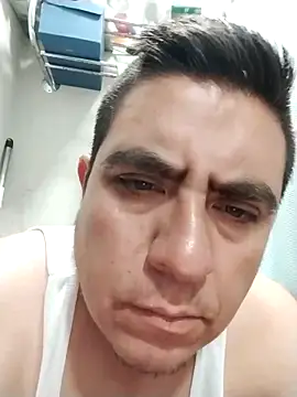 Manuel3910 online show from May 6, 2026, 6:17 am