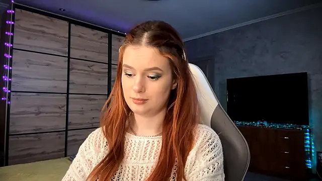 FoxyEmma online show from April 3, 2026, 3:07 pm