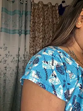 Snapshot of Sweet-Ellina chatting on March 31, 2026, 5:20 am Sweet-Ellina online show from March 31, 2026, 5:20 am