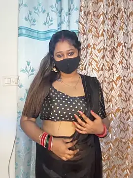 Snapshot of Sweet-Ellina chatting on April 2, 2026, 5:47 am Sweet-Ellina online show from April 2, 2026, 5:47 am